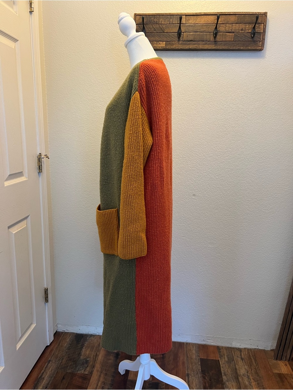 Long Open-Front Olive & Mustard Colorblock Cardigan - Picture 2 of 7